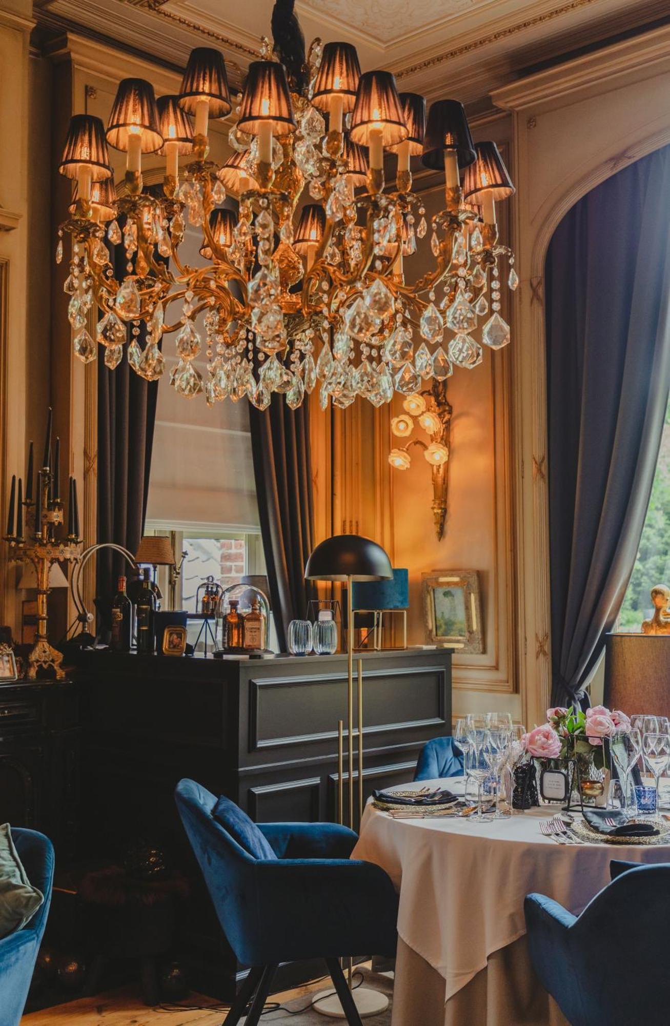 Charmehotel Manoir Ogygia Hotel 4*